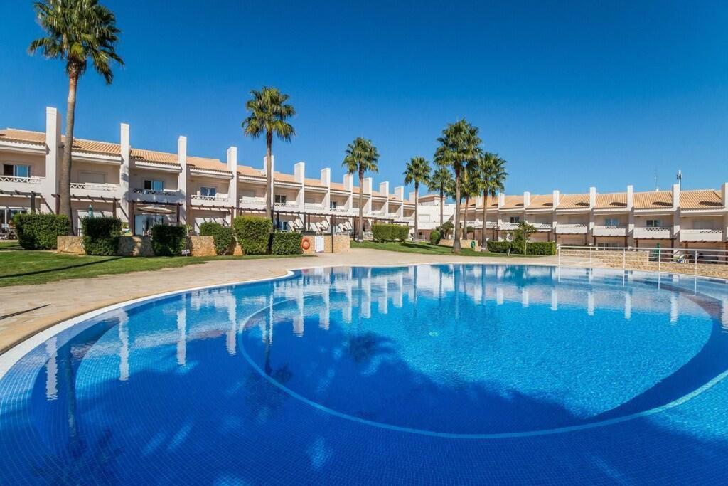 הוילה אלבופיירה Fantastic Townhouse With Pool And Sea Views מראה חיצוני תמונה