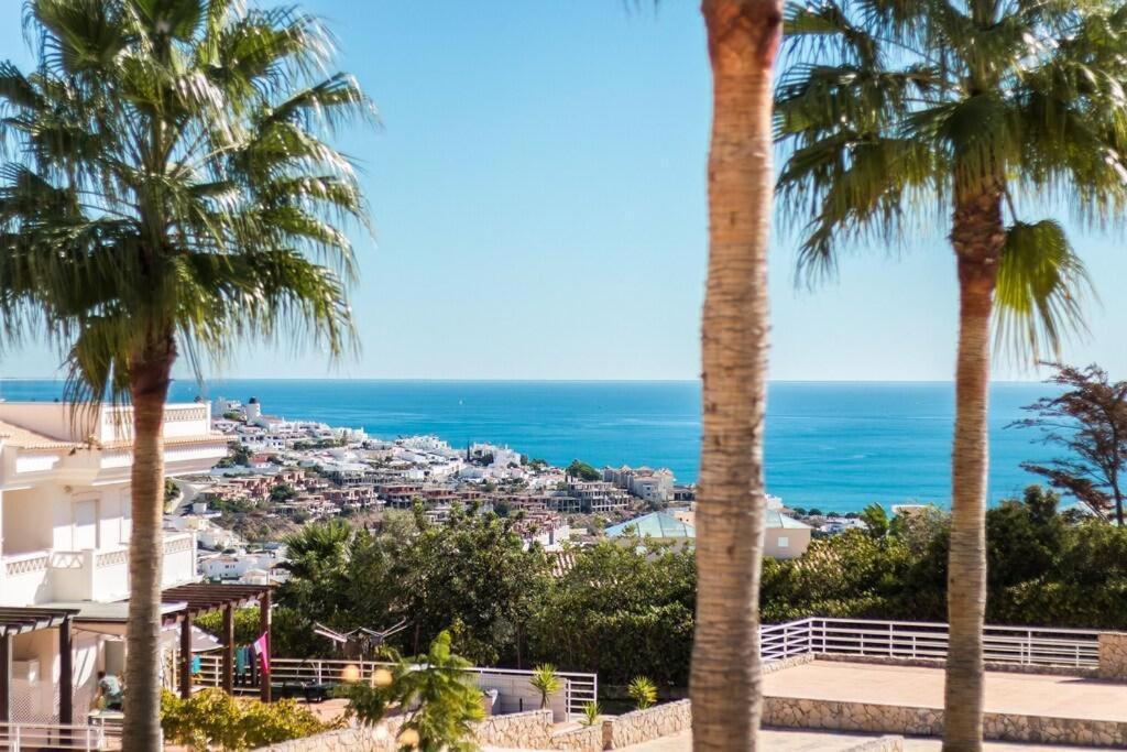 הוילה אלבופיירה Fantastic Townhouse With Pool And Sea Views מראה חיצוני תמונה
